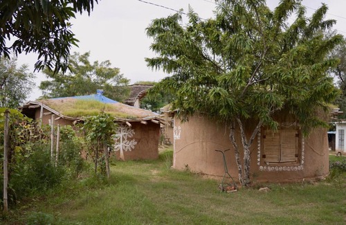 Jaipur District House | Vinyasa Earth