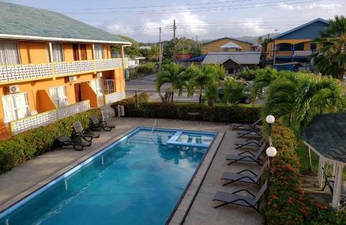 Lowlands Hotel | Viola's Place