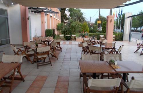Kamena Vourla Hotel | Violetta