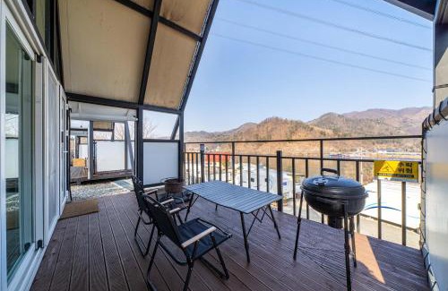 Gapyeong House | Violin Glamping Caravan