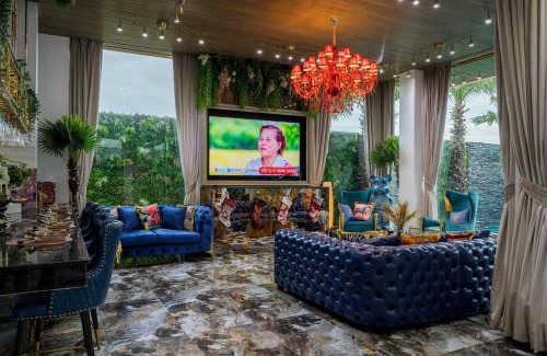 South Pattaya Villa | VIP Diamond 10 Bedroom Private Pool Villa