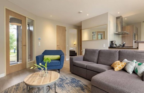 Heijen House | VIP Eden Cottage by Interhome