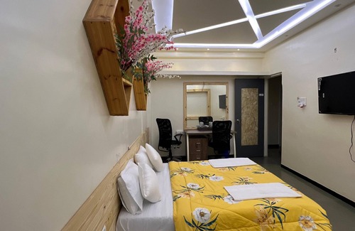 Nashik Hotel | VIP GUEST HOUSE