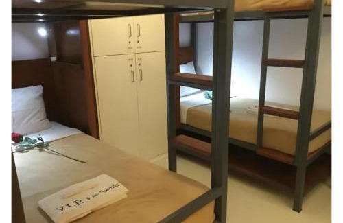 Pio del Pilar Hotel | VIP Hostel, Near PNR Pasay Evangelista, Makati Manila