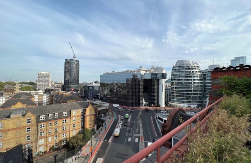 St Luke's Apartment | VIP Serviced Apartments London Sleeps Upto 6 Guests Excellent Location