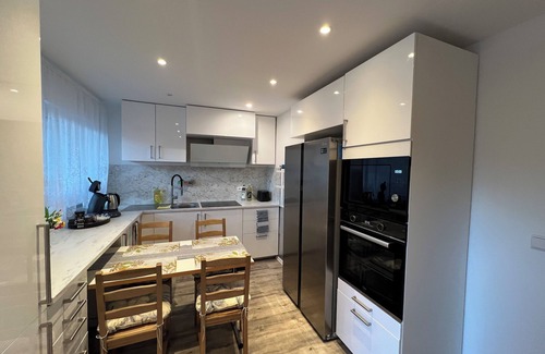 Wiesloch Apartment | ❤ VipStay Stylish 65m² suite with extra kitchen, 2 balconies, parking, Wi-Fi. ❤