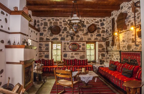 Vrastama Hotel | Viraggas