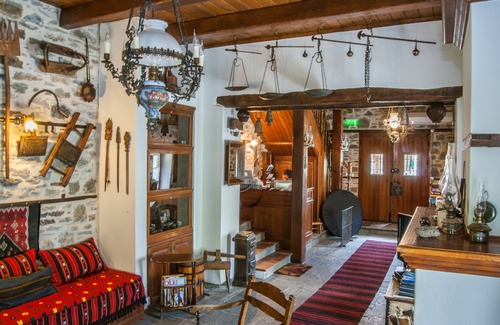 Vrastama Hotel | Viraggas