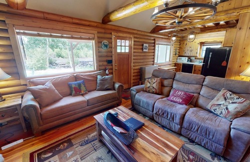 Gunnison Cabin | Virgil’s Cabin on the River