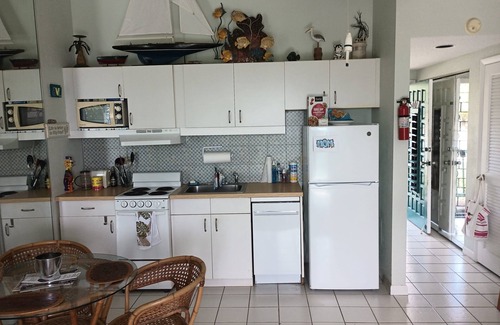 Estate Golden Rock Condo | Virgin Islands Beachfront
