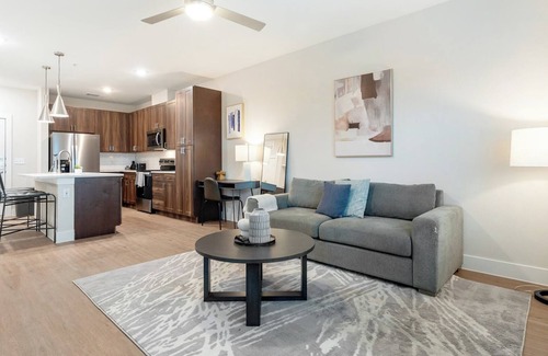 Seguin Apartment | Virginia 1BD 5 - One Bedroom Apartment, Sleeps 2
