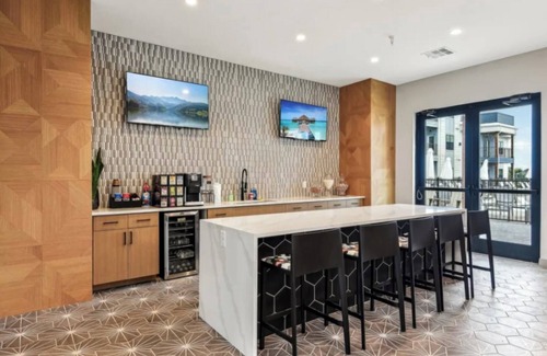 Seguin Apartment | Virginia 1BD 8 - One Bedroom Apartment, Sleeps 2