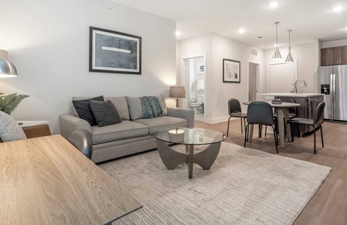 Seguin Apartment | Virginia 2BD 1 - Two Bedroom Apartment, Sleeps 4
