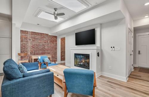 Cape Charles House | Virginia Lee - Brand new condo in downtown Cape Charles!