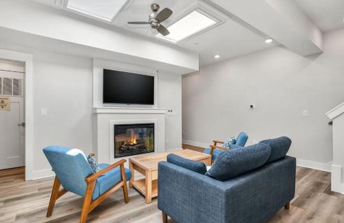 Cape Charles House | Virginia Lee - Brand new condo in downtown Cape Charles!