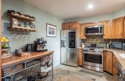 Downtown Park City House | "Virtual" Ski In/Out Old Town Home Short Walk to Lift & Main St 3br+3ba Hot Tub