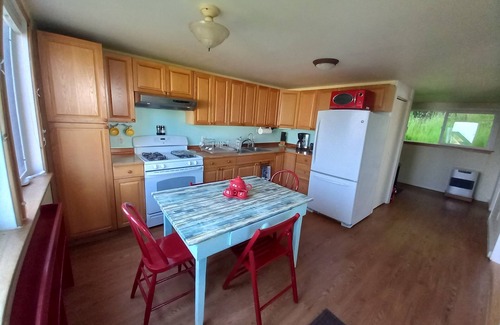 Tenakee Springs Cottage | Visit and relax in Tenakee Springs