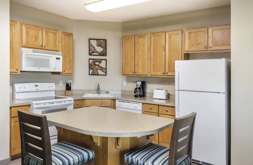 Windsor Condo | Visit Beautiful California Wine Country with Style - River, Coast, Redwoods