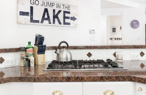 Oak Shores House | Visit our Family Lake House, walk to Dock +boat
