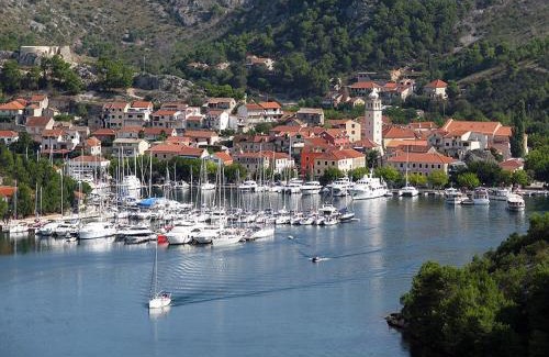 Skradin Bed & Breakfast | Visovac Rooms and Breakfast