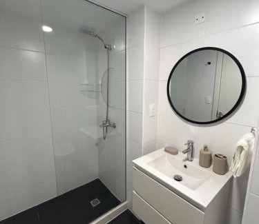 Piriapolis Apartment | Vista al mar y cerros! Bano en suite apto nuevo Altos de Piriapolis