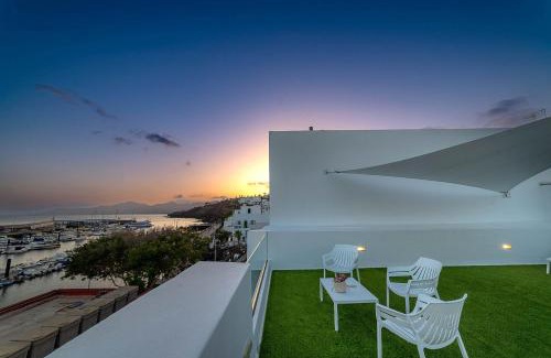 Puerto del Carmen Apartment | Vista al Muelle by HH