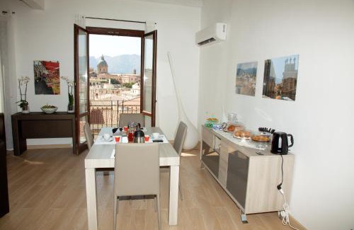 Monte di Pieta Apartment | Vista Capo