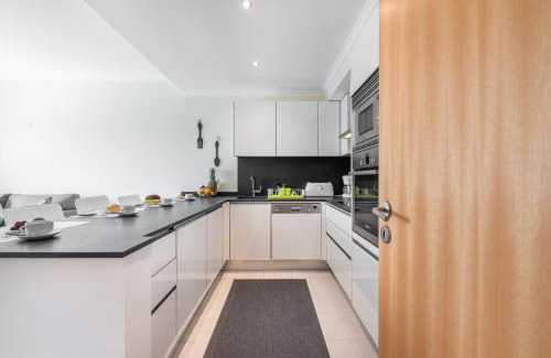 Olhos D'Agua Apartment | Vista das Ondas 308
