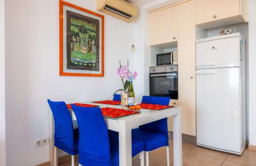 S'Illot-Cala Morlanda Apartment | Vista Fábula