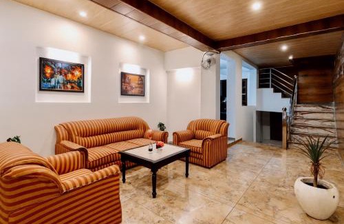 The Mall Road Bed & Breakfast | Vista Hills by Bala's
