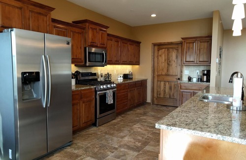 Ridgedale House | Vista Lakeside Lodge - on Table Rock Lake