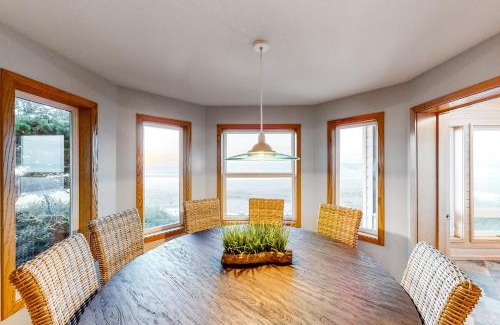 Bandon House | Vista Wavecrest
