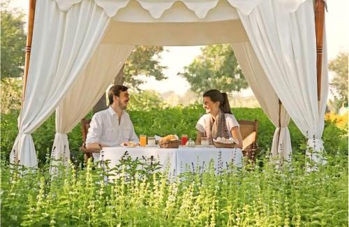 Jaisalmer Hotel | Vistara Holiday Inn Desert Camp