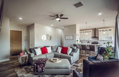 Fort Valley House | Vistas Bonitas Home with Patio 7 Mi to Snowbowl!