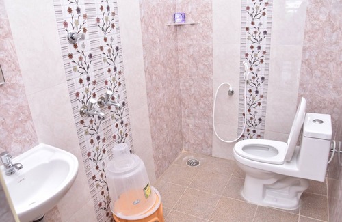 Madurai Hotel | Viswa Residency by Azalea