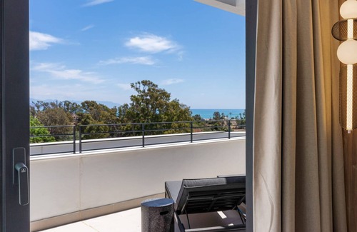 Torremolinos Apartment | Vita | By the Sea and Sea Views