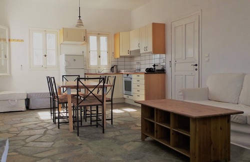 Andros House | Vitali Beach House for 4