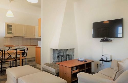 Andros House | Vitali Beach House for 6