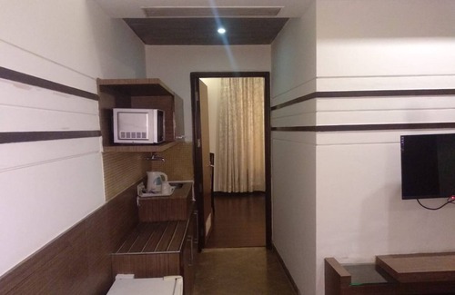 Sector 14 Hotel | VITS Gurugram formerly known as Windsor Heights