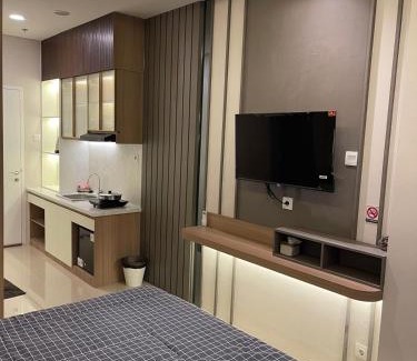 Surabaya Apartment | Vittorio Apartment Wiyung 1BR sby wifi smtv by ASH