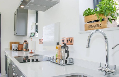 Loppington Cottage | VITULA COTTAGE, family friendly, character holiday cottage in Wem