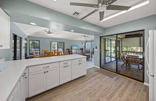 Safety Harbor Club House | “Viva Captiva” - Vibrant beachfront home, 150 steps to the Gulf of Mexico