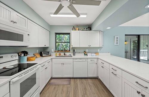 Safety Harbor Club House | “Viva Captiva” - Vibrant beachfront home, 150 steps to the Gulf of Mexico