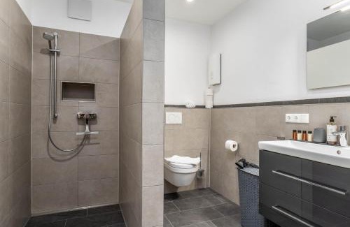 Cochem Apartment | Vivamosel: Appartement mit Mosel & Burgblick - Balkon - Parken - Aufzug - Fahrradraum