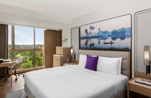 Caranzalem Hotel | Vivanta Goa, Miramar