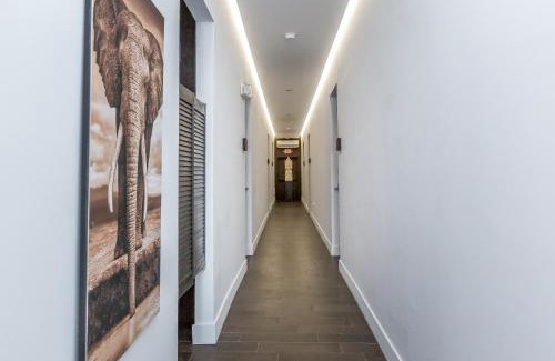 Northeast Miami Apartment | Vive Zen Queen Room