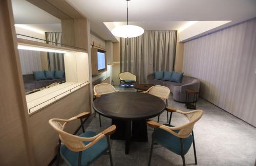 Tangerang Hotel | VIVERE Hotel, ARTOTEL Curated