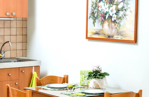 Agia Pelagia Apartment | 'Vivian' Apartment is on the Beach to the Amazing place !