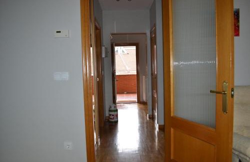 Santa Eulalia de Morcin Apartment | Vivienda Falda del Monsacro