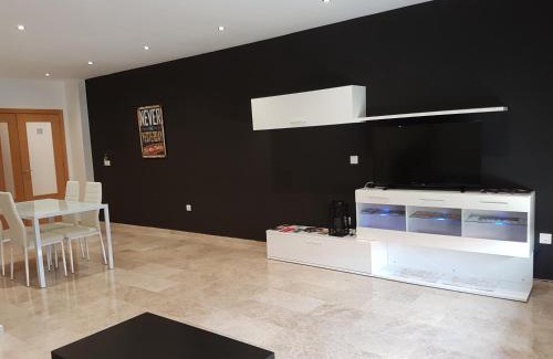 Valbueno House | Vivienda Reina Victoria